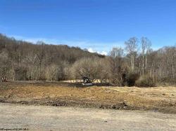 32.74 ACRES Middletown
