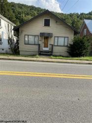 745 W 2nd