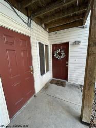 5104 University Commons