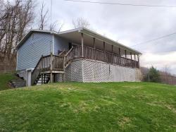 1064 Elm