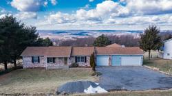 914 Breakiron Hill
