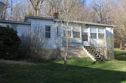 587 Riverside