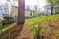 60 Deerwood