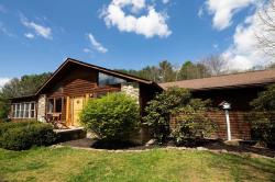 537 Pineview