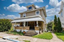 305 Lyndhurst