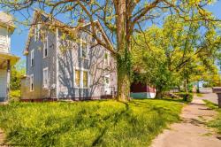 304 Highland
