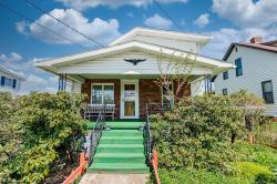 1040 Woodstock