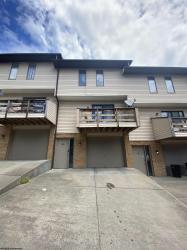 1332 Pineview